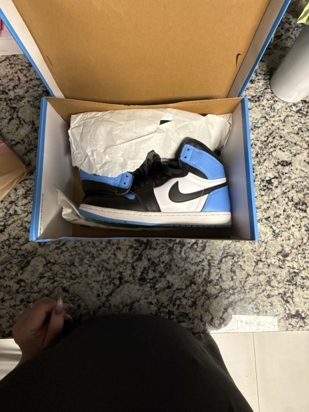 Air Jordan 1 Retro High OG UNC Toe DZ5485 400 Size 8.5
